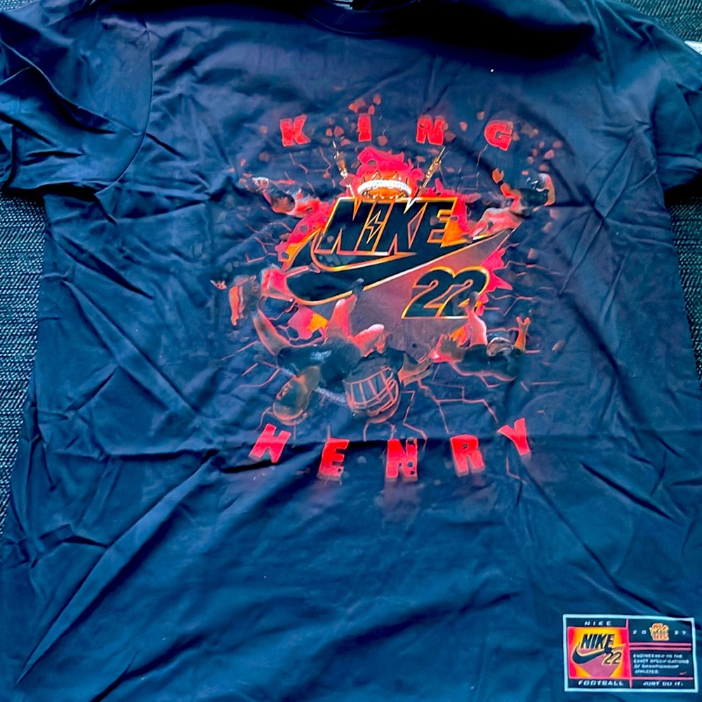Derrick Henry (King Henry T shirt)